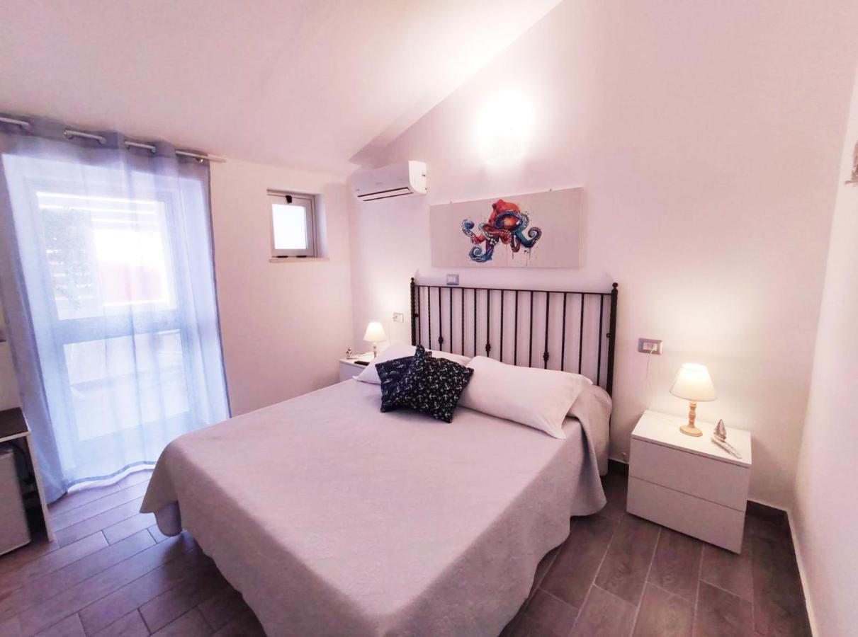 B&B Capo Rizzuto Fronte Mare Exterior photo